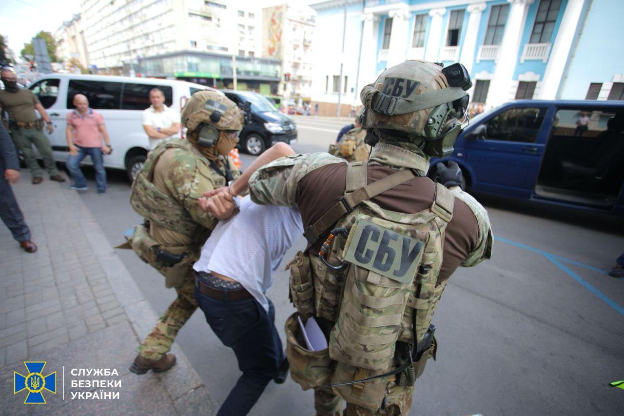 Чоловіку, який погрожував підірвати бомбу в БЦ «Леонардо», повідомили про підозру