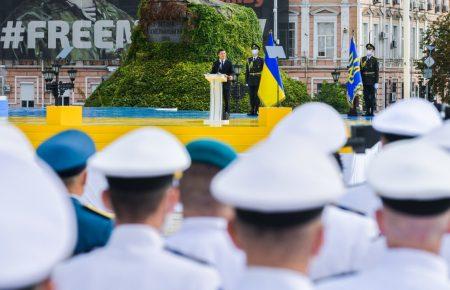 Зеленський нагородив військових та лікарів, а також надав «заслуженого артиста» білоруському музиканту Міхалку та Dzidzio