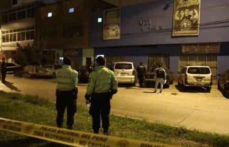 У Перу щонайменше 13 людей загинули під час тисняви у нічному клубі: вони намагалися втекти від поліцейських