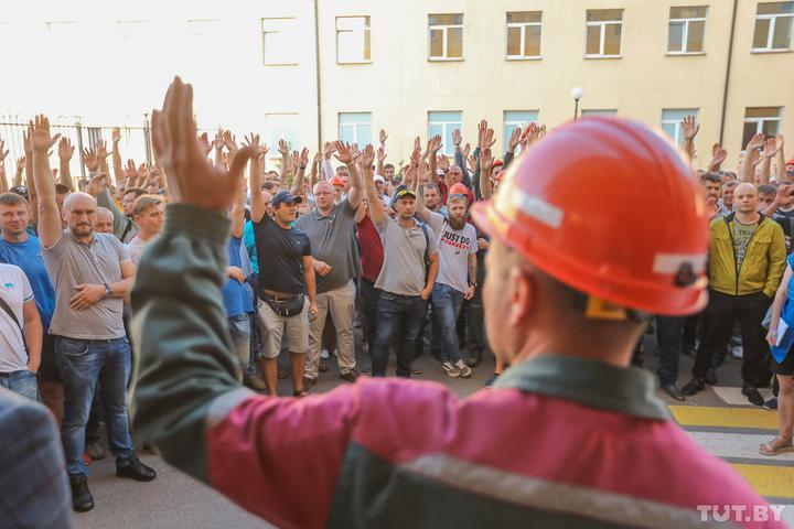 У Білорусі страйкують підприємства, шахтарі та працівники телерадіокомпанії