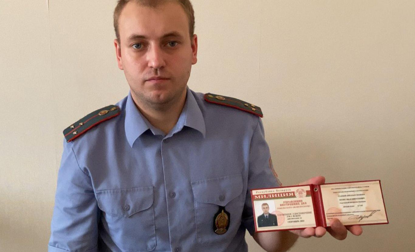 Нам кажуть, що на мітингах безробітні і злочинці — міліціонер з Білорусі, який на відео закликав припинити насильство