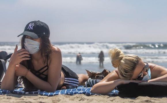 В Україні за добу діагностували 1453 нових випадків COVID-19 — найбільше від початку пандемії