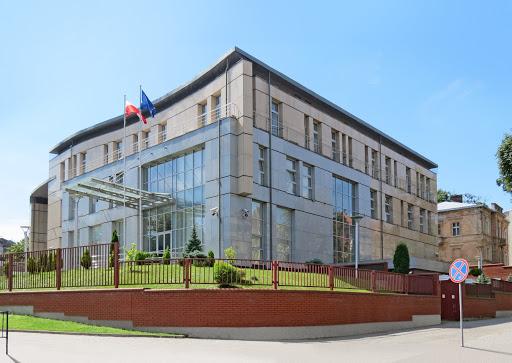 Генконсульство Польщі у Львові призупиняє приймання візових анкет через епідситуацію