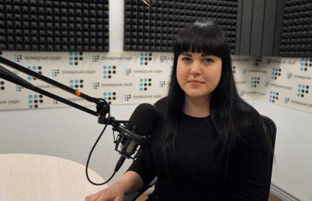 Газети на окупованому Донбасі люблять Путіна і виділяють ОПЗЖ — експертка