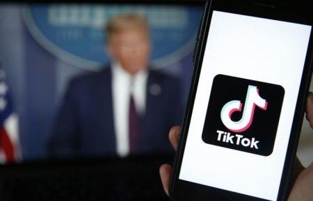 США заблокують можливість скачувати TikTok і WeChat