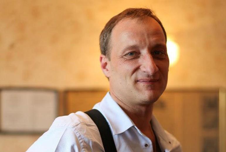 У Кузьменко і Антоненка однакові обвинувачення, але його не відпустили з-під арешту — Маслов