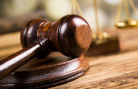 Рішення КС щодо незаконного збагачення може коштувати Україні фінансування з боку міжнародних інституцій — експерти