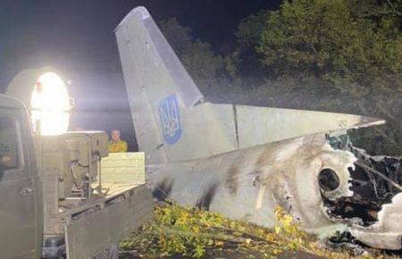 Курсанта, який вижив у катастрофі Ан-26, могло викинути з літака вибуховою хвилею