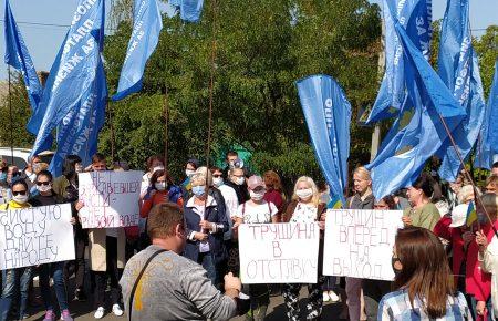 У Бахмуті люди вимагали покращення якості води і звільнення начальника водоканалу. Хто їм за це заплатив