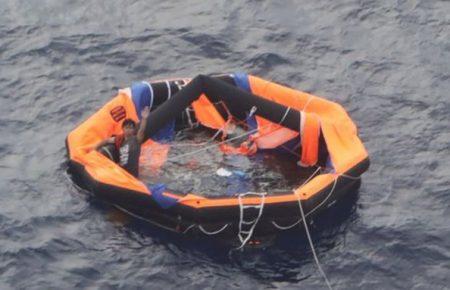 Из-за тайфуна у берегов Японии затонуло судно с экипажем и почти 6 тысячами коров (видео)