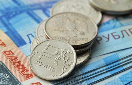На Московській біржі обвалився рубль