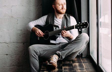 Українська без меж #208 ΛEV — «Губи»