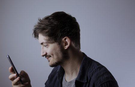 «Чудодійні ікони» та сайти-сміттярки: що українці поширюють у соцмережах