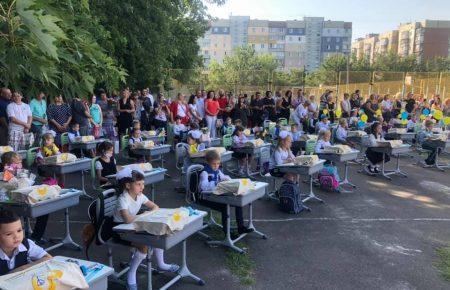 1 вересня політики знов прийшли на шкільні лінійки: як це відбувалось цього року