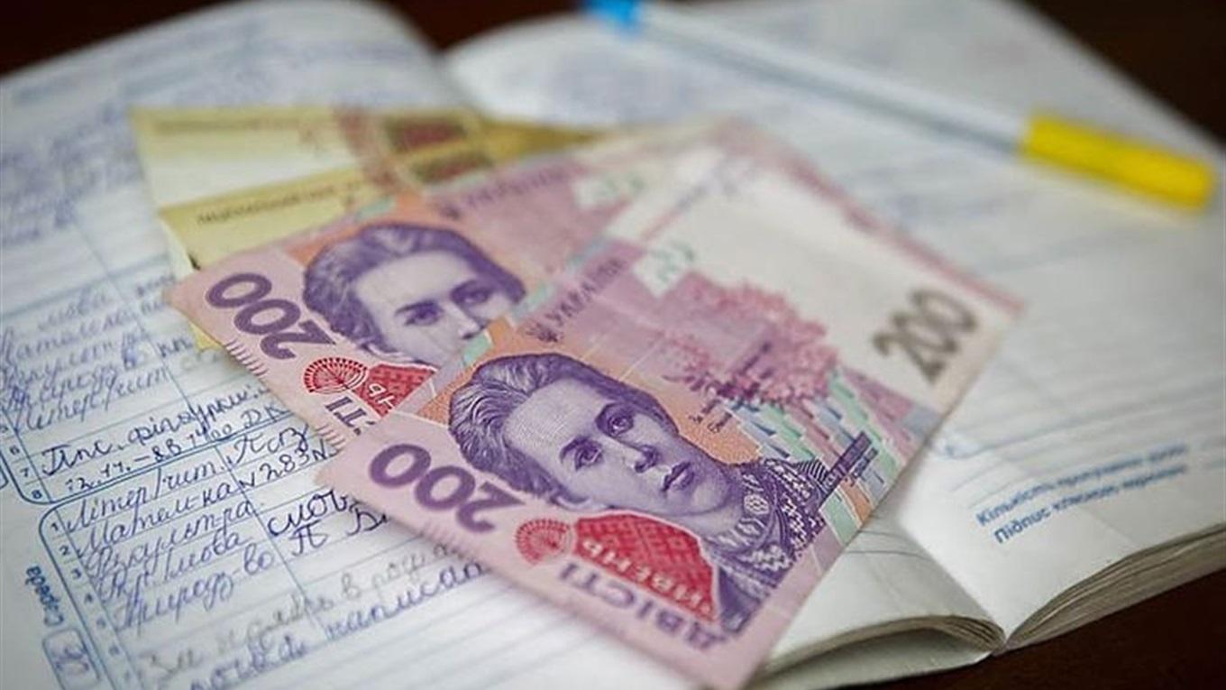 Ми не віримо у власну націю, думаємо, що всі ляжуть і нічого не робитимуть — журналістка про соцексперимент щодо базового безумовного доходу