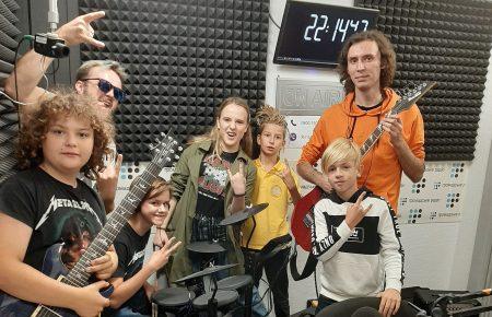 Чи залунає «School of Rock» українською, якщо допоможуть киянки та кияни?