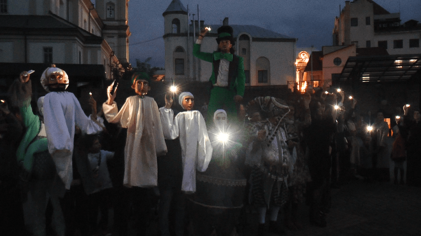 «Стерти» межі епох: в Івано-Франківску пройшов фестиваль міських культур