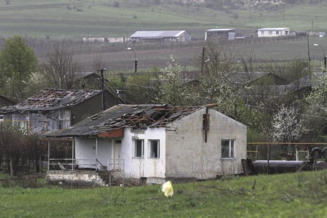 Конфлікт у Карабаху: у МЗС Вірменії заявили, що домовилися про гуманітарне перемир'я з Азербайджаном