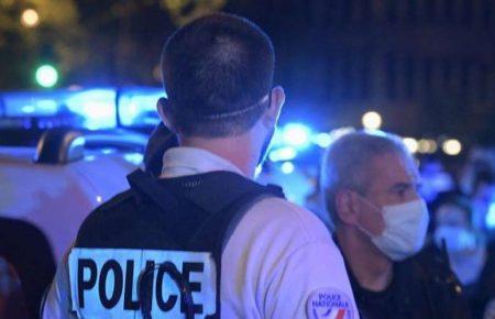 У Франції у справі про вбивство вчителя затримали чотирьох людей