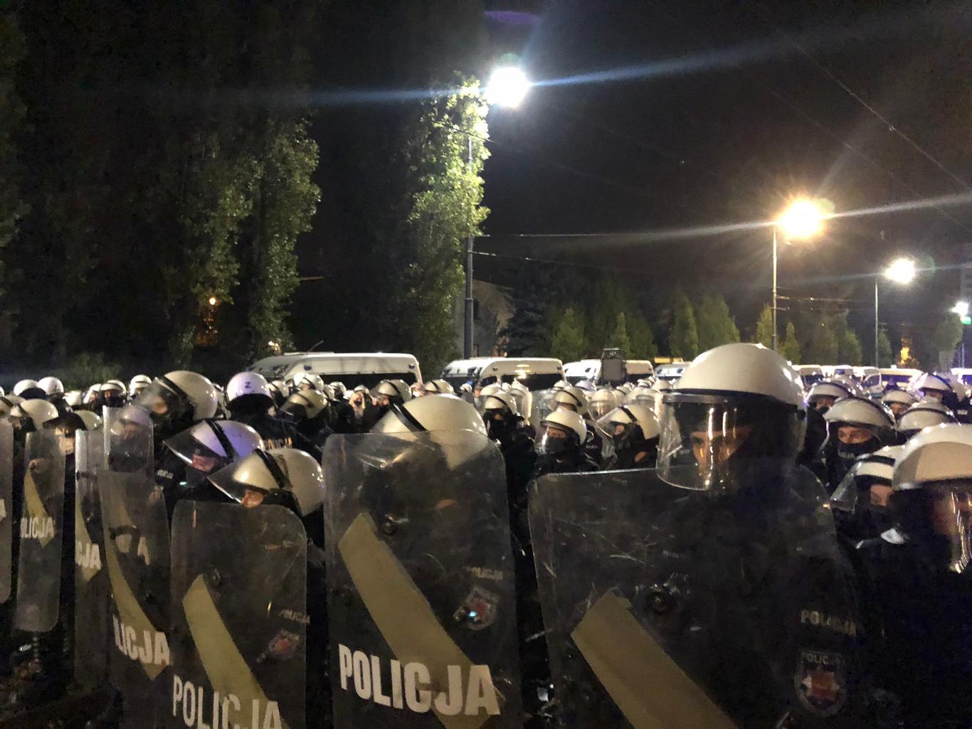 У Польщі відбувся масовий протест проти посилення заборони абортів