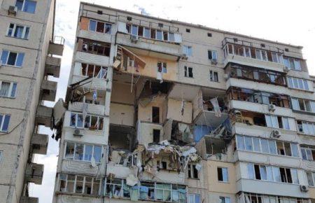 Взрыв в доме на Позняках: в одной из квартир спасатели обнаружили оружие и боеприпасы