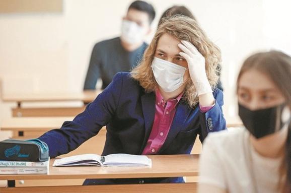 Як студенти навчають в умовах зростання захворюваності на COVID-19?