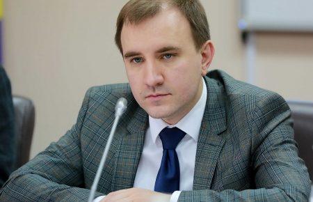 Зміна правил видачі номерних знаків для автівок. Нові ціни врегулює ринок?