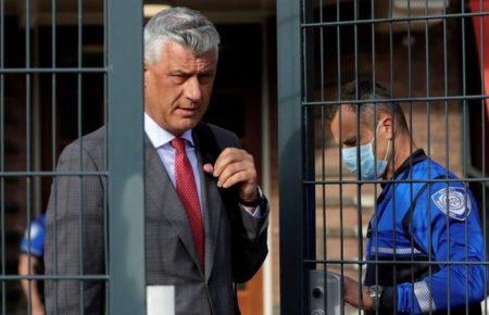Президент Косова пішов у відставку: політика звинувачують у воєнних злочинах і він постане перед судом в Гаазі