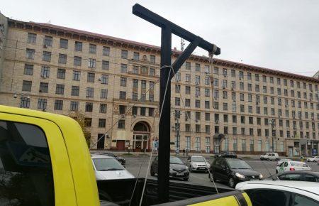 Автопробіг до будинку голови КСУ: на подвір'ї встановлять шибеницю