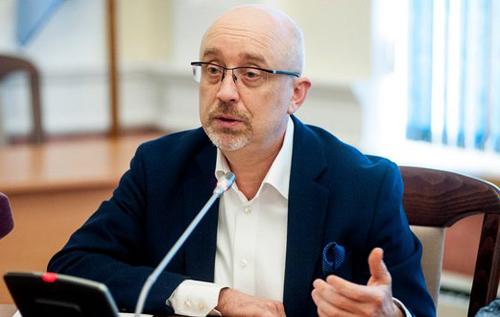 Резніков: Україна готова розгортати гуманітарні табори на лінії розмежування біля КПВВ