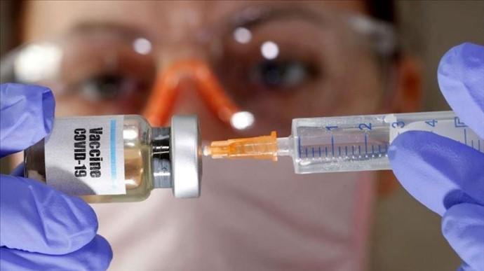 В Україні заборонили реєстрацію російської вакцини проти коронавірусу