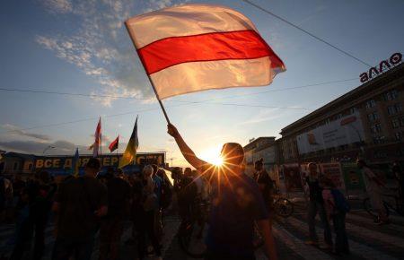 Багато білорусів, які втекли в Україну після президентських виборів, змушені їхати в Польщу — Сергій Бульба