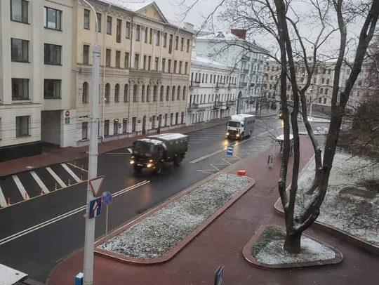 106-й день протестов в Беларуси: в Минск стягивают спецтехнику