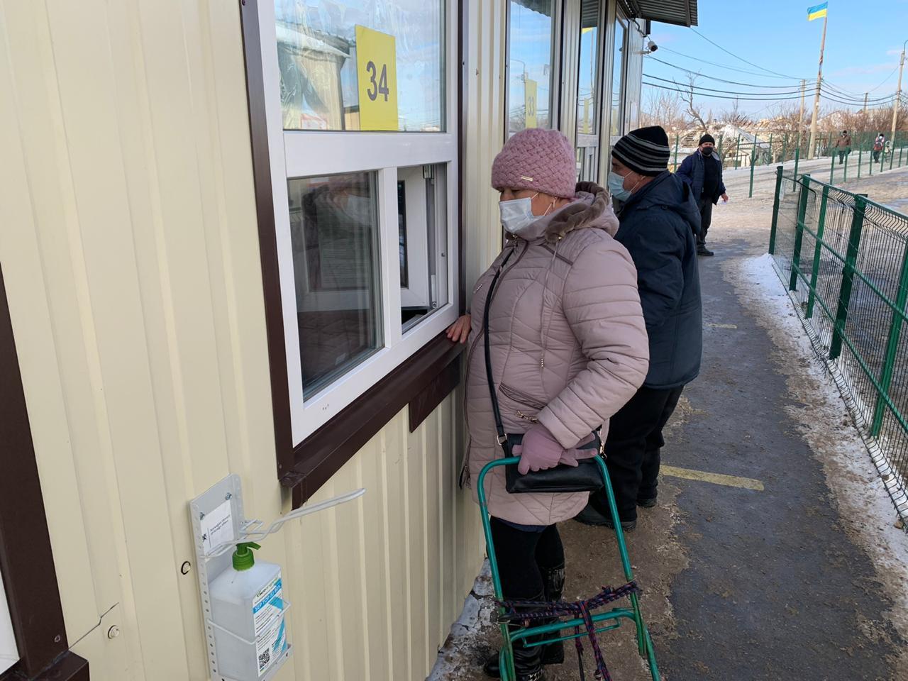 Кабмін затвердив гуманітарні підстави для перетину лінії розмежування