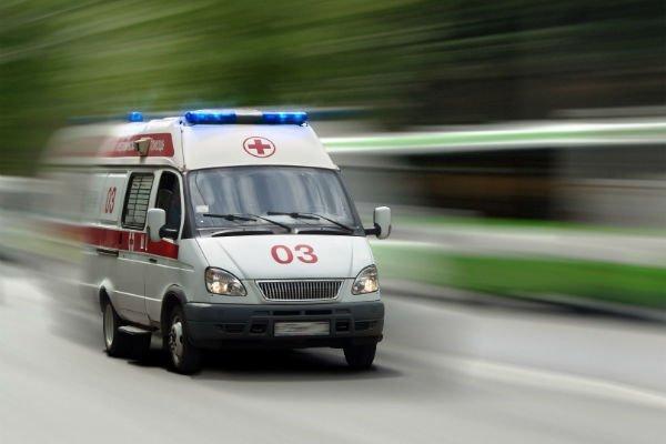 Постійно ввімкнені сирена та проблисковий маячок у швидких убезпечать рух спецтранспорту — автоюрист