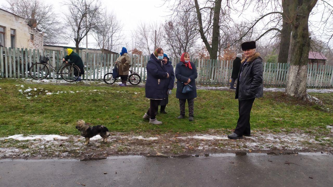 Усі вулиці асфальтовані та освітлені: як староста розвиває віддалене село на Черкащині