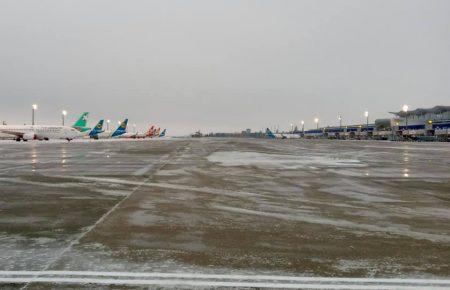 Некоторые самолеты не смогли приземлиться в аэропорту «Борисполь» из-за сложных погодных условий
