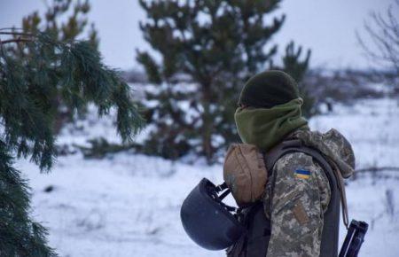 Снайпер бойовиків поранив військового на Донбасі — українська делегація в ТКГ