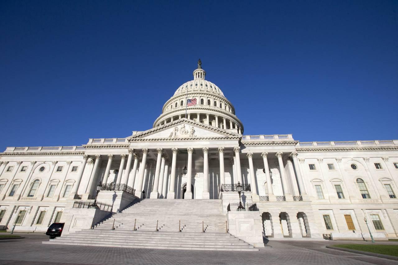 Сенат США ухвалив законопроєкт про «ленд-ліз» для України  — Politico