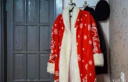 У Білорусі силовики затримали Діда Мороза після дитячого свята