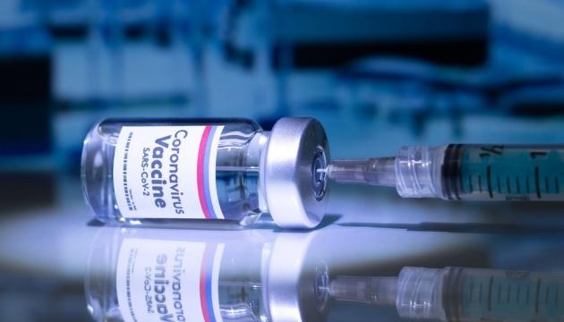 Британія схвалила вакцину від коронавірусу AstraZeneca