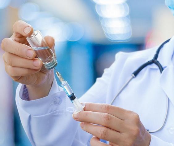 ВООЗ та ЦГЗ навчатимуть українських медиків проводити вакцинацію від коронавірусу