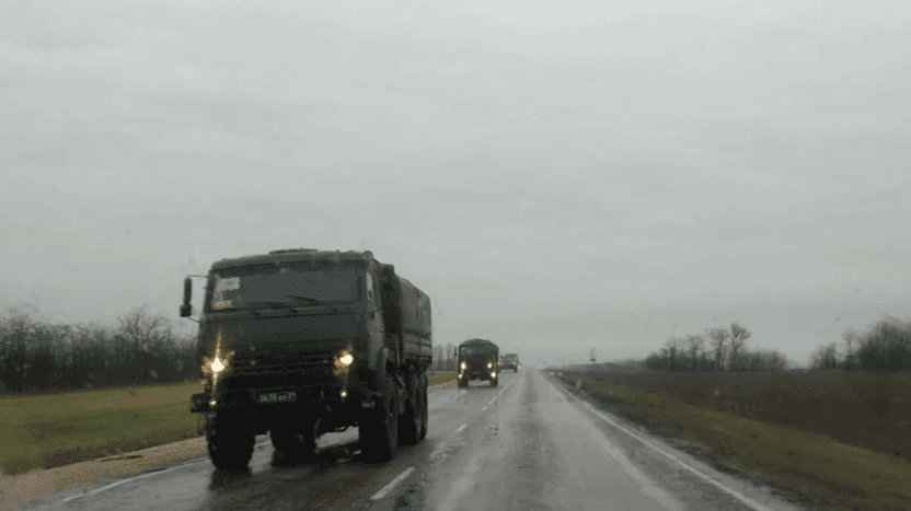 На Півночі Криму зафіксували військову техніку