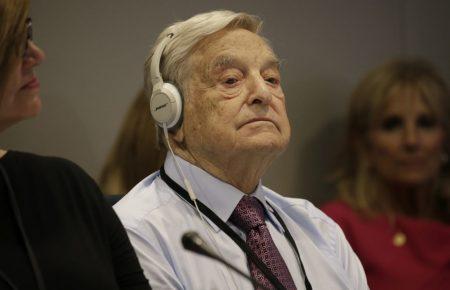 Сорос виступає за вільне суспільство, а Росія — за «совок 2.0»: як «канали Медведчука» демонізують мецената?