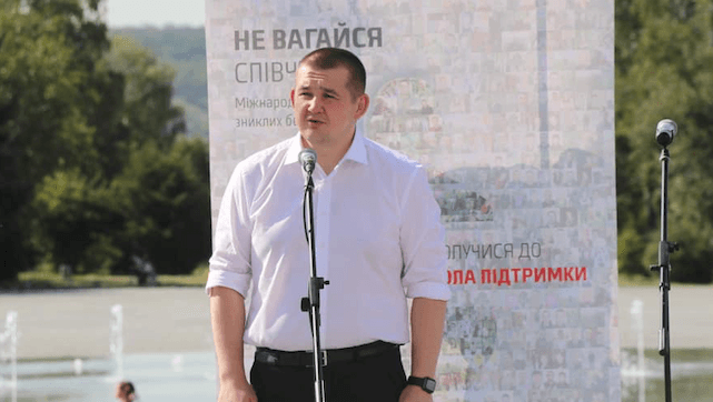 Представителя омбудсмена на Донбассе Лисянского уволили — Денисова