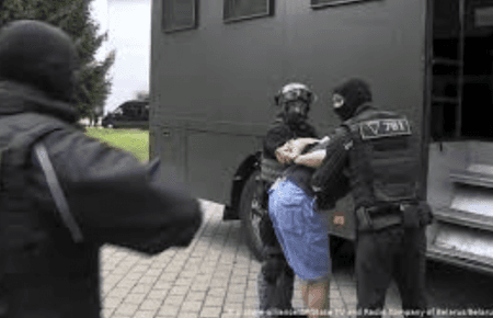 Bellingcat знімає фільм про зрив спецоперації українських спецслужб із затримання «вагнерівців»