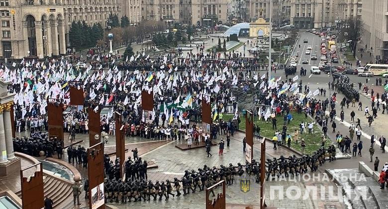 Полицейские не допустили установления палаток на Майдане протестующими ФОПами — пресс-служба