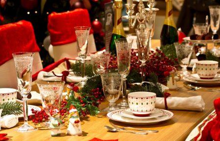 Правительство разрешило кафе и ресторанам работать до 7 утра в новогоднюю ночь