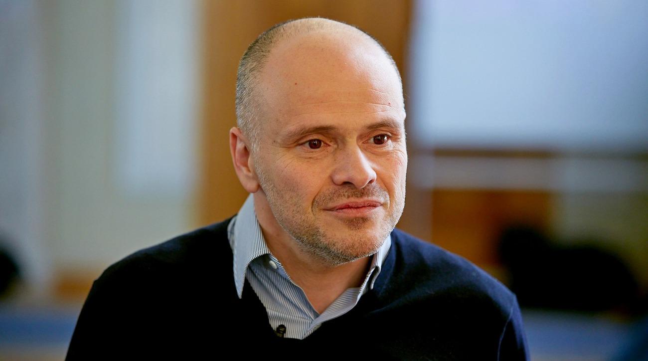 Вакцину в Україні можна буде купити не раніше літа — Радуцький