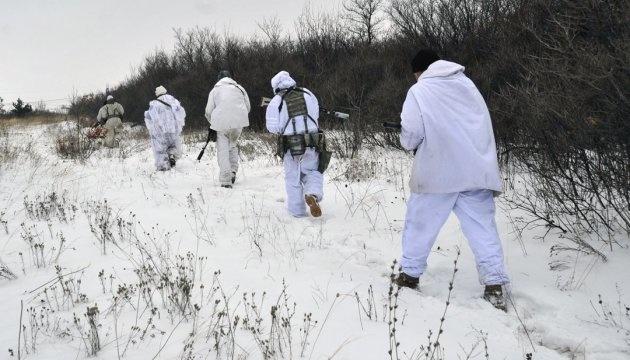 На Донбасі український військовий дістав поранення внаслідок обстрілу бойовиків біля Старогнатівки